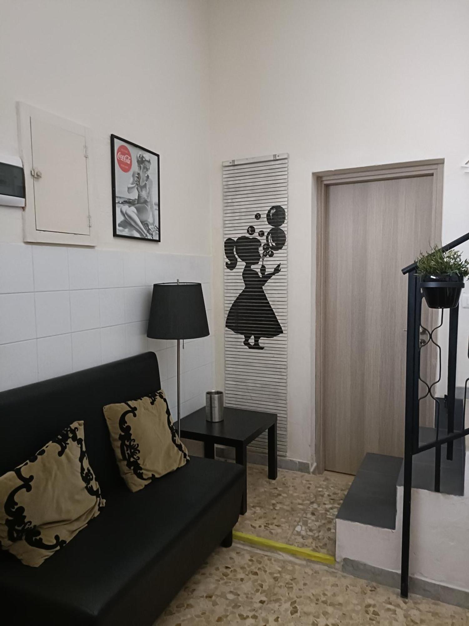 Casa Vacanza In Pieno Centro Storico Vicino Ostuni E La Riserva Di Torre Quaceto 산비토데이노르만니 외부 사진