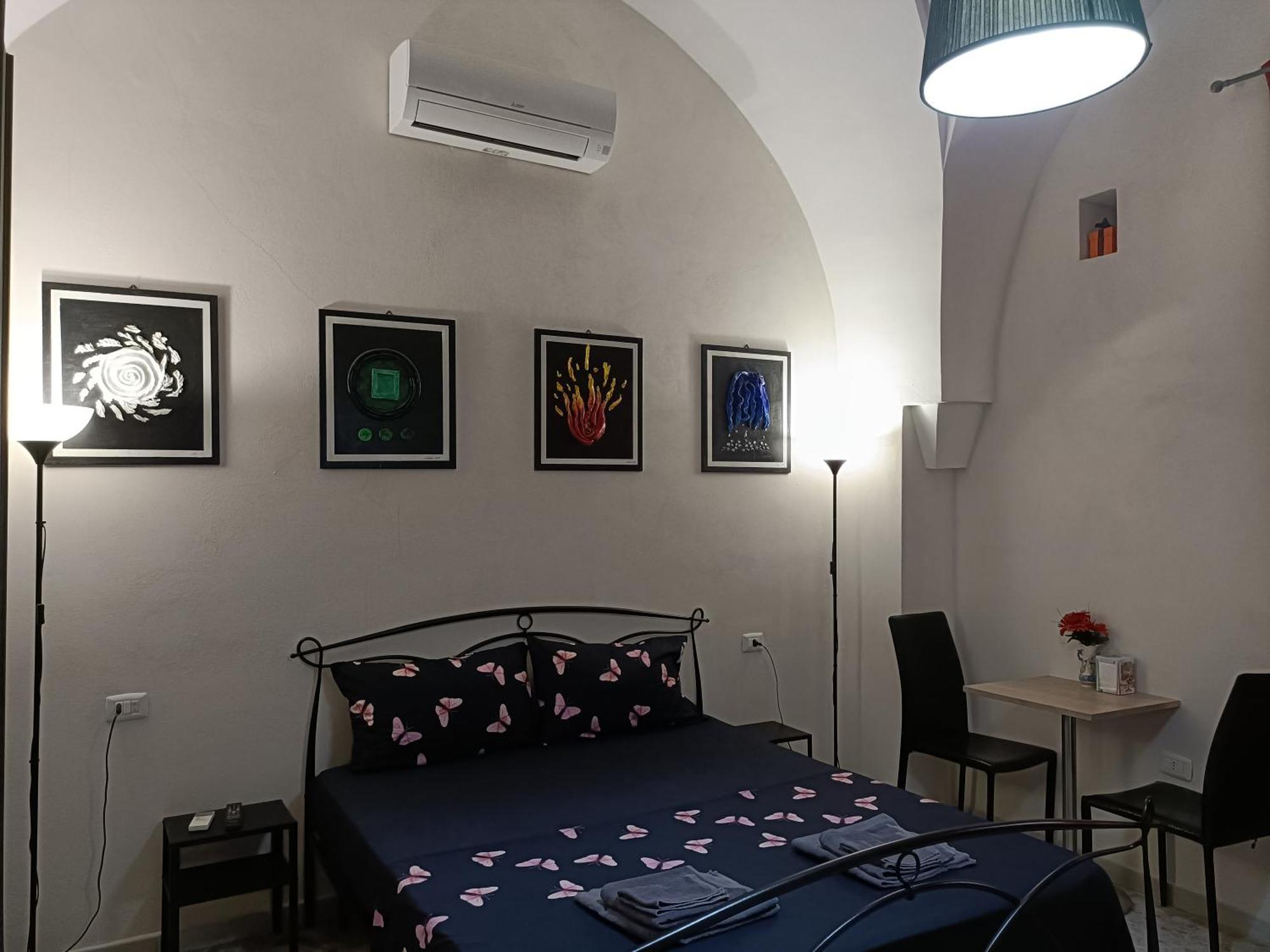 Casa Vacanza In Pieno Centro Storico Vicino Ostuni E La Riserva Di Torre Quaceto 산비토데이노르만니 외부 사진