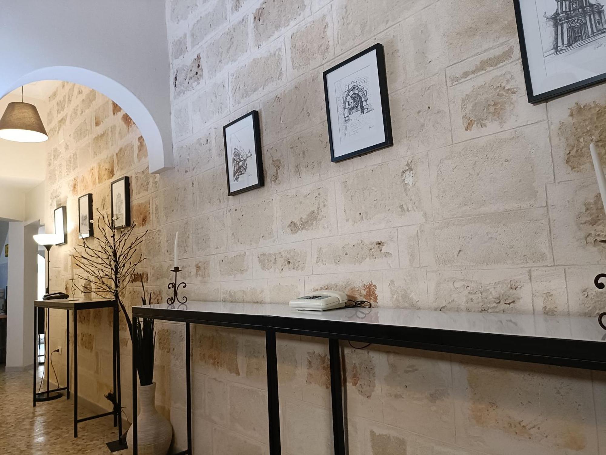 Casa Vacanza In Pieno Centro Storico Vicino Ostuni E La Riserva Di Torre Quaceto 산비토데이노르만니 외부 사진