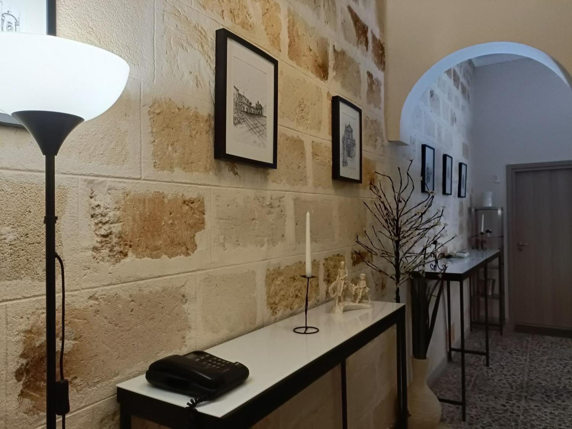 Casa Vacanza In Pieno Centro Storico Vicino Ostuni E La Riserva Di Torre Quaceto 산비토데이노르만니 외부 사진