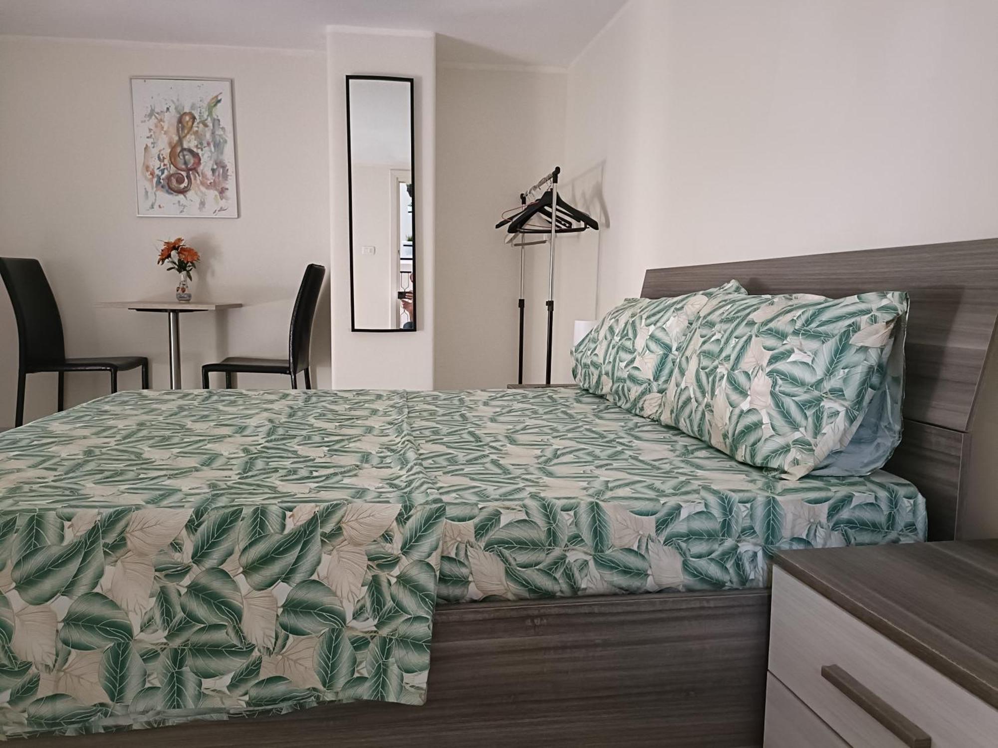 Casa Vacanza In Pieno Centro Storico Vicino Ostuni E La Riserva Di Torre Quaceto 산비토데이노르만니 외부 사진